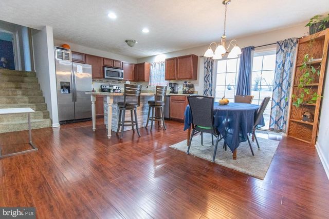 57 KAPALUA CT, Martinsburg, WV 25403