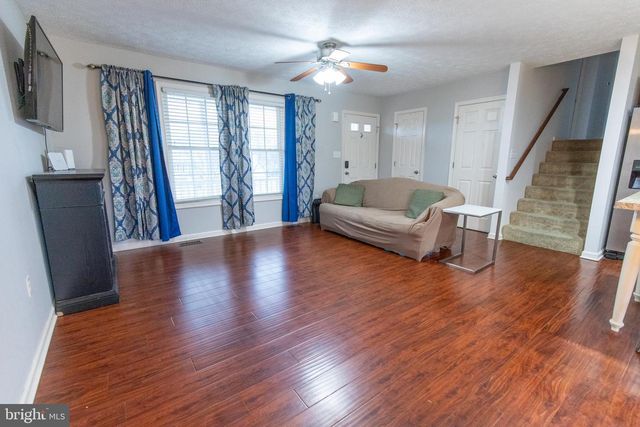 57 KAPALUA CT, Martinsburg, WV 25403