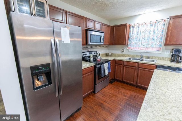 57 KAPALUA CT, Martinsburg, WV 25403