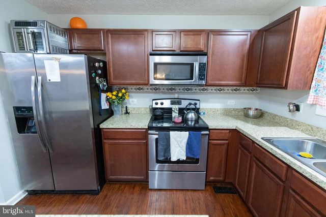 57 KAPALUA CT, Martinsburg, WV 25403