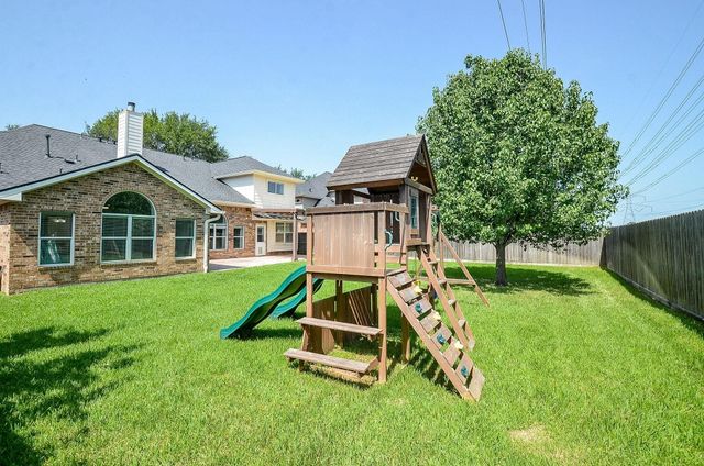 1630 Brookstone Lane, Sugar Land, TX 77479