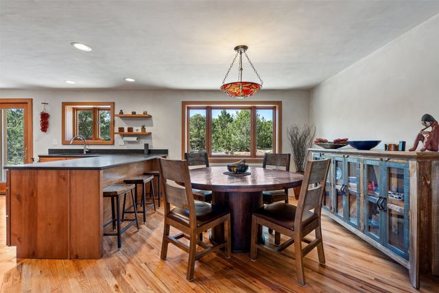 4 Camino Cielo Azul, Santa Fe, NM 87508