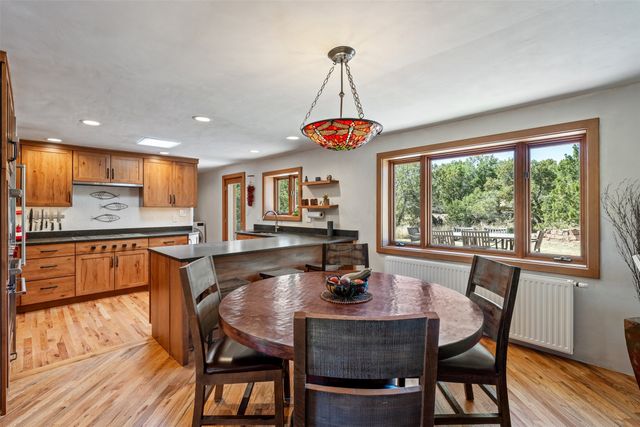 4 Camino Cielo Azul, Santa Fe, NM 87508