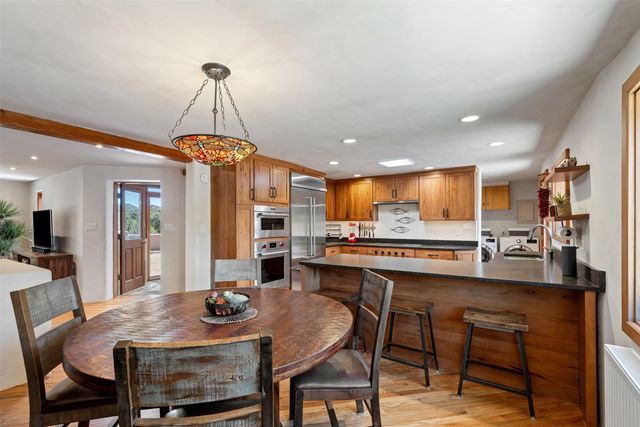 4 Camino Cielo Azul, Santa Fe, NM 87508