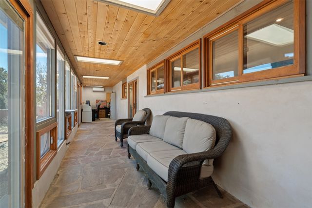 4 Camino Cielo Azul, Santa Fe, NM 87508