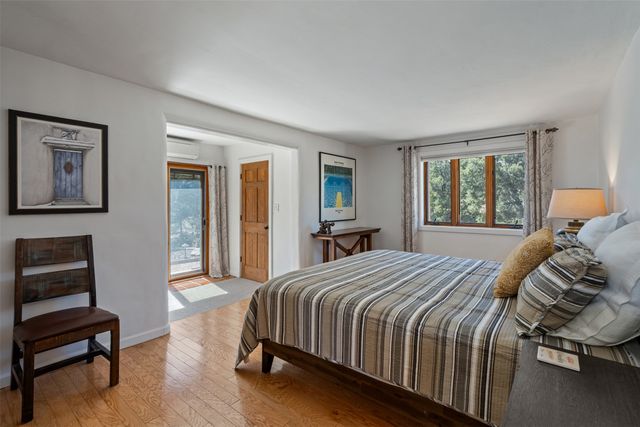 4 Camino Cielo Azul, Santa Fe, NM 87508