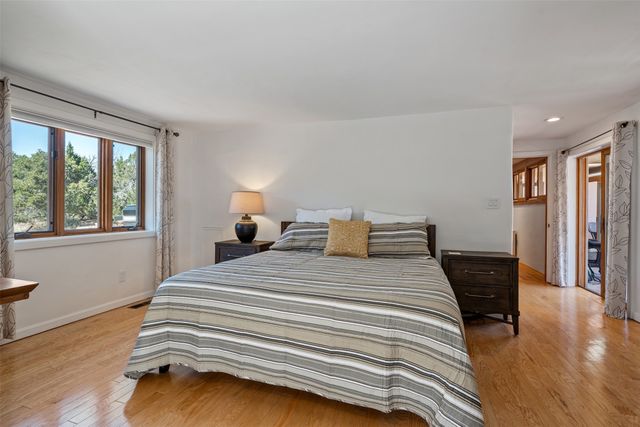 4 Camino Cielo Azul, Santa Fe, NM 87508