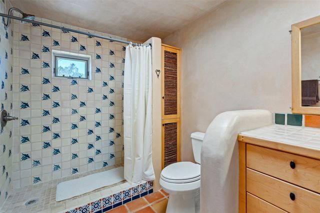 4 Camino Cielo Azul, Santa Fe, NM 87508
