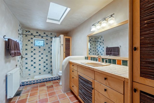 4 Camino Cielo Azul, Santa Fe, NM 87508