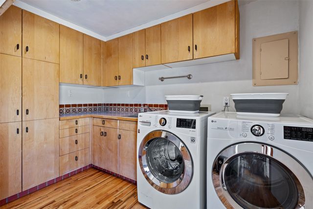 4 Camino Cielo Azul, Santa Fe, NM 87508