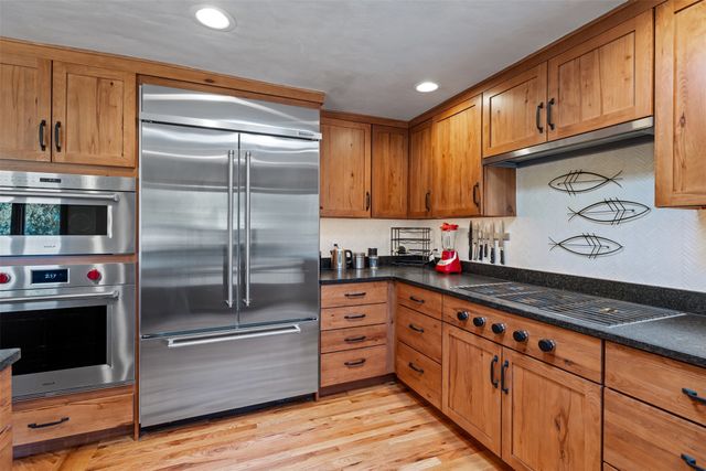 4 Camino Cielo Azul, Santa Fe, NM 87508