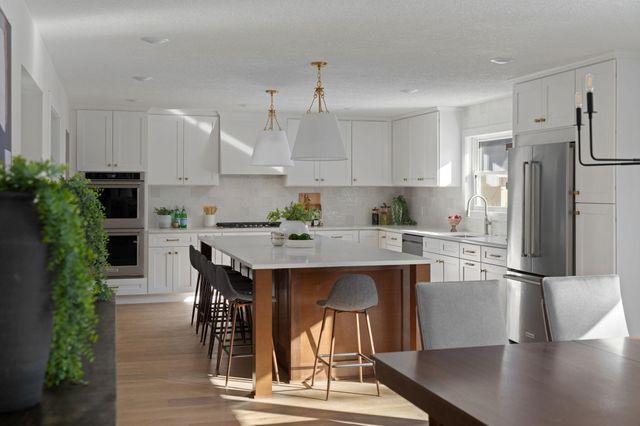 4205 W 42nd Street, Edina, MN 55416