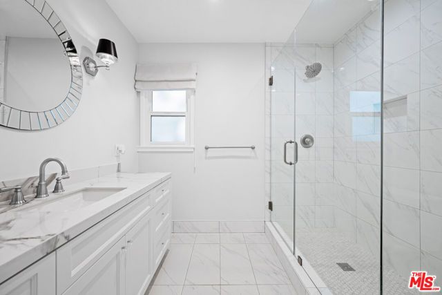 2036 Hillsboro Avenue, Los Angeles, CA 90034