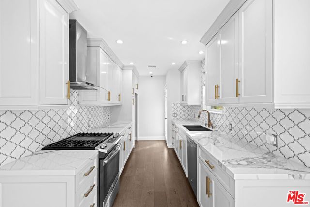 2036 Hillsboro Avenue, Los Angeles, CA 90034