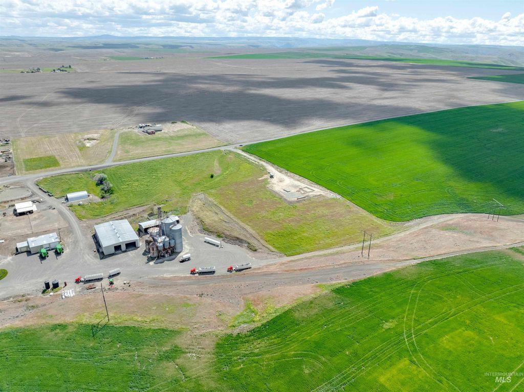 6667 Silcott Road, Clarkston, WA 99403
