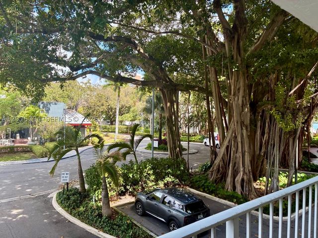 700 NE 63rd St D201, Miami, FL 33138