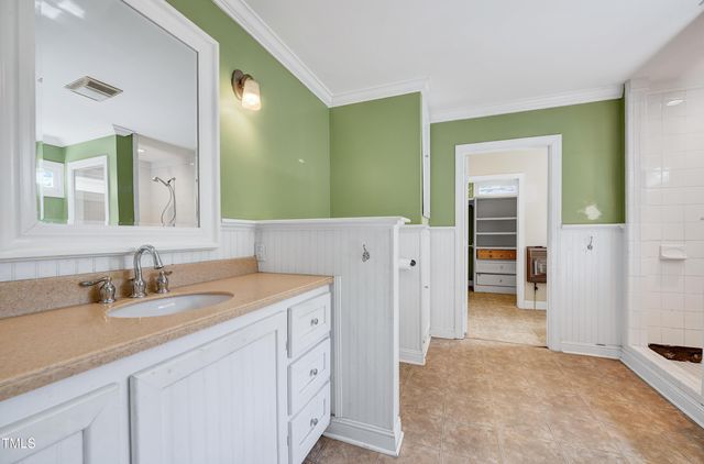 300 E 2nd Street, Kenly, NC 27542