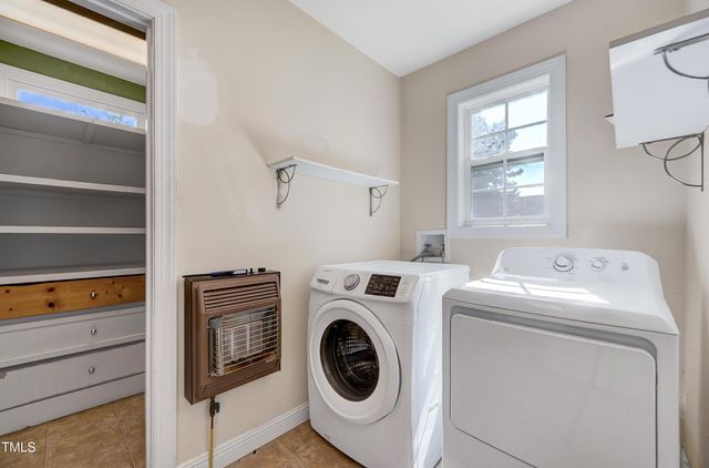 300 E 2nd Street, Kenly, NC 27542