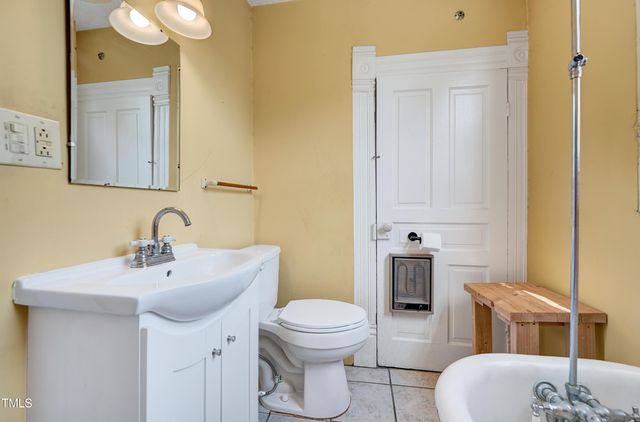 300 E 2nd Street, Kenly, NC 27542