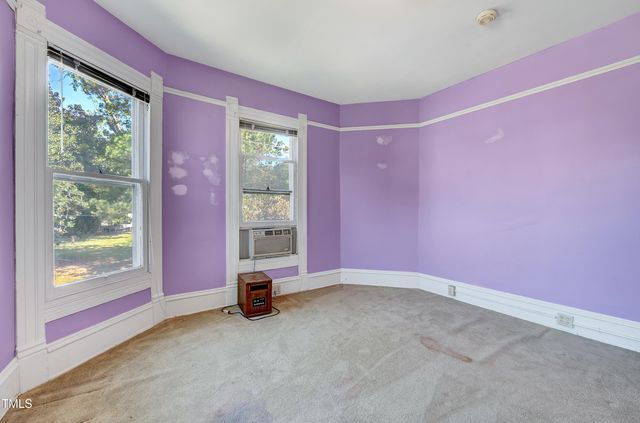 300 E 2nd Street, Kenly, NC 27542