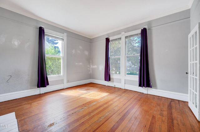 300 E 2nd Street, Kenly, NC 27542