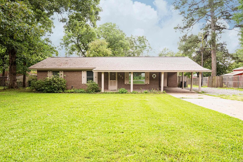 202 Fish Street, Star City, AR 71667