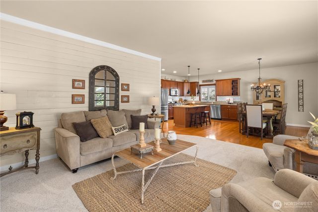 625 Emory Drive, Snohomish, WA 98290