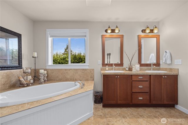 625 Emory Drive, Snohomish, WA 98290