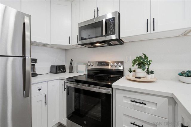 4465 Ocean 4, San Diego, CA 92109