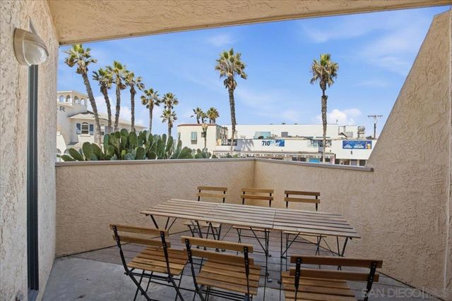 4465 Ocean 4, San Diego, CA 92109