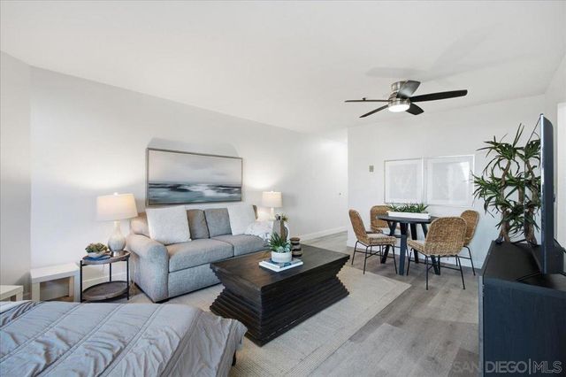 4465 Ocean 4, San Diego, CA 92109