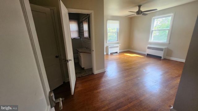 3209 LESLIE AVE, Temple Hills, MD 20748