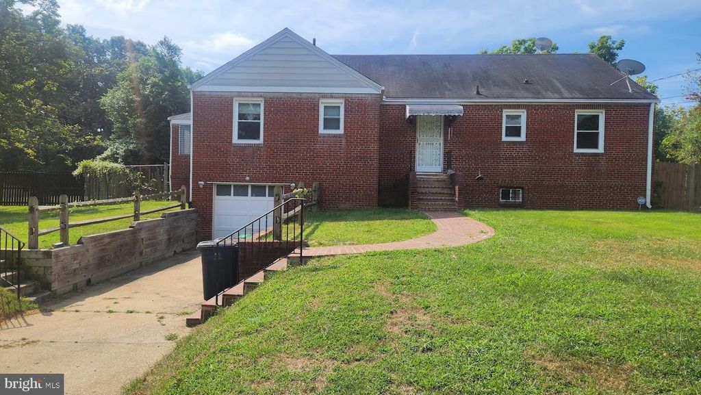 3209 LESLIE AVE, Temple Hills, MD 20748
