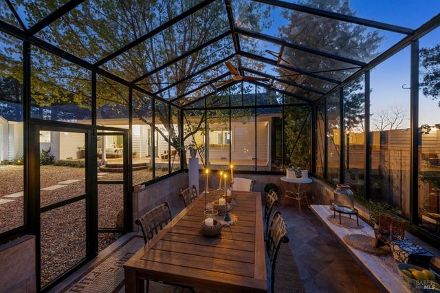 1236 N Fitch Mountain Rd, Healdsburg, CA 95448