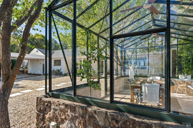 1236 N Fitch Mountain Rd, Healdsburg, CA 95448