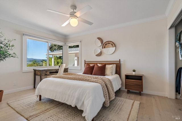 1236 N Fitch Mountain Rd, Healdsburg, CA 95448