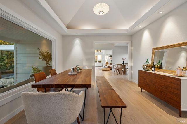 1236 N Fitch Mountain Rd, Healdsburg, CA 95448