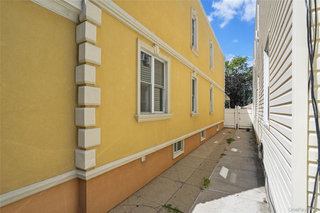 85-25 56th Avenue, Elmhurst, NY 11373 — photo 3