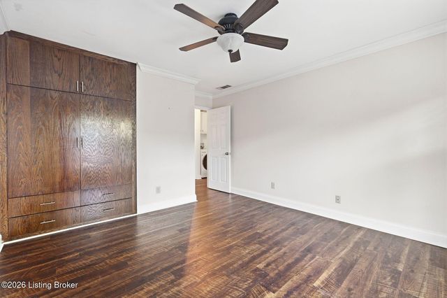 4708 Weybridge Gardens 104, Louisville, KY 40207