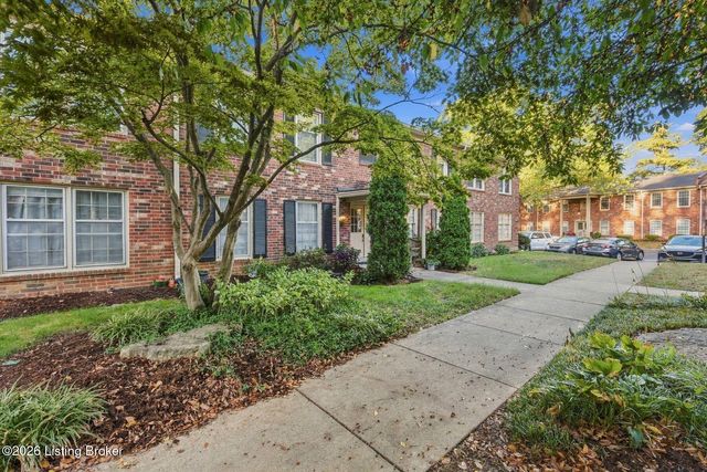 4708 Weybridge Gardens 104, Louisville, KY 40207
