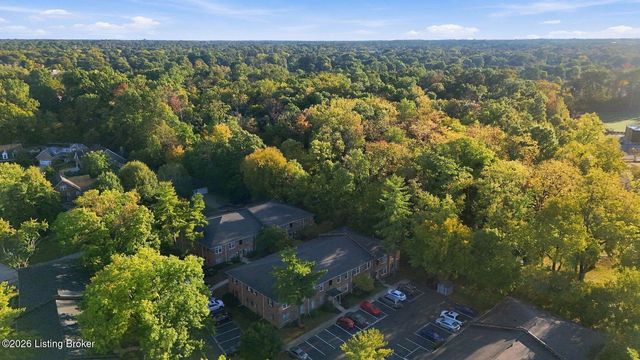 4708 Weybridge Gardens 104, Louisville, KY 40207