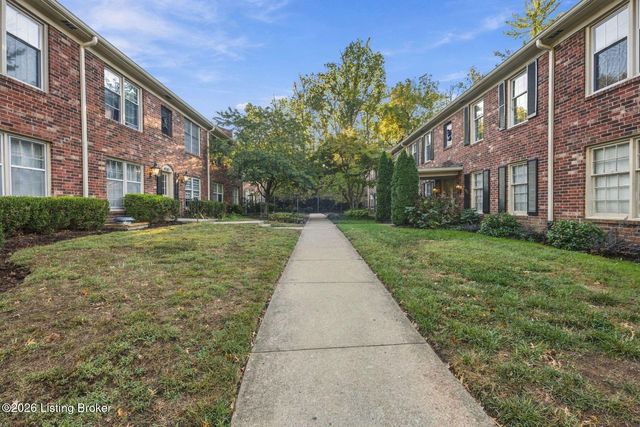 4708 Weybridge Gardens 104, Louisville, KY 40207