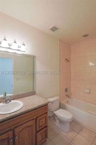 17120 SW 92nd Ct, Palmetto Bay, FL 33157