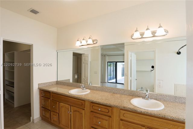 17120 SW 92nd Ct, Palmetto Bay, FL 33157