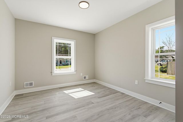 1640 Birmingham Avenue, Manchester, NJ 08759