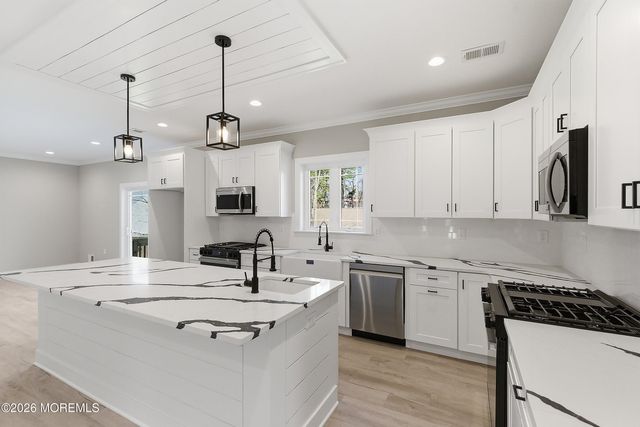 1640 Birmingham Avenue, Manchester, NJ 08759