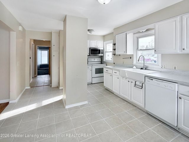 412 N Grace Street, Lansing, MI 48917