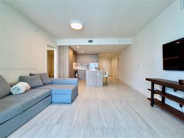 77 SE 5th Street 4002, Miami, FL 33131