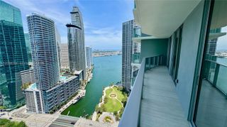77 SE 5th Street 4002, Miami, FL 33131