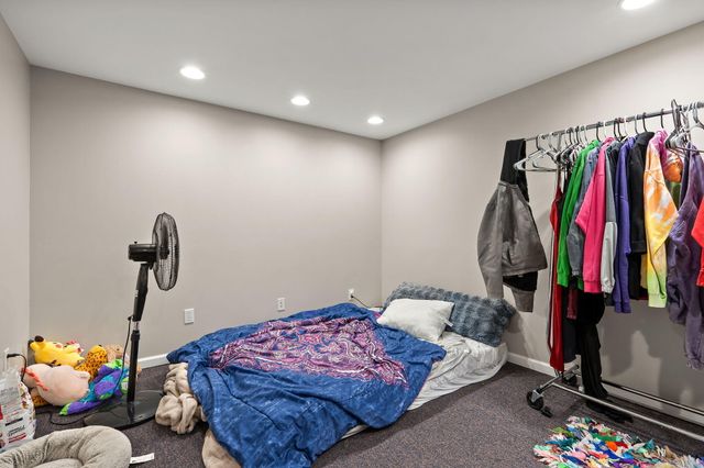 1407 Peachtree Drive, Valparaiso, IN 46383